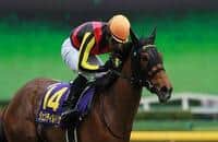 【ジェンティルドンナ/2014 DUBAI SHEEMA CLASSIC】 ジェンティルドンナが不利をはねのけ優勝！昨年の雪辱を果たす