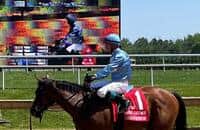 Marksman Queen gives Motion 10th win in Robert G. Dick