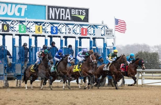 Aqueduct runs Saturday, 1 day after roof issue cancellation