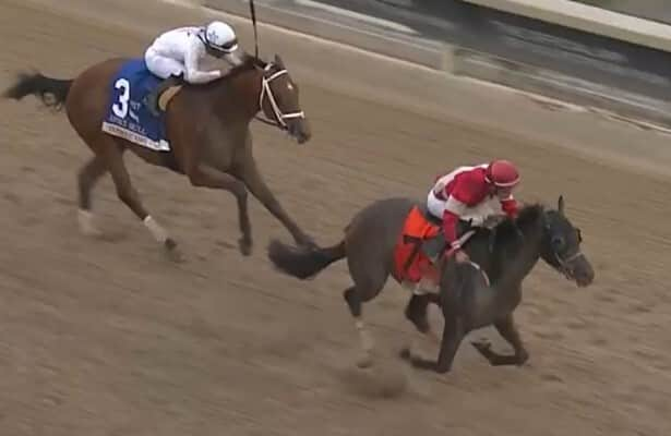 Kentucky Derby prep: Burnham Square closes to win Holy Bull