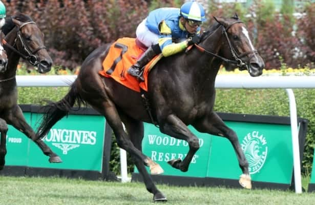 Churchill Downs: Delahaye wins Mint Julep with closing kick