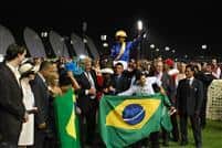Gloria De Campeao wins the 2010 Dubai World Cup