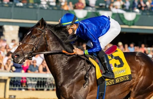 Keeneland: East Avenue upsets Ferocious in Breeders’ Futurity