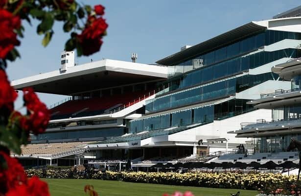 Flatter: 1 man lists the 15 best racetracks in the world 