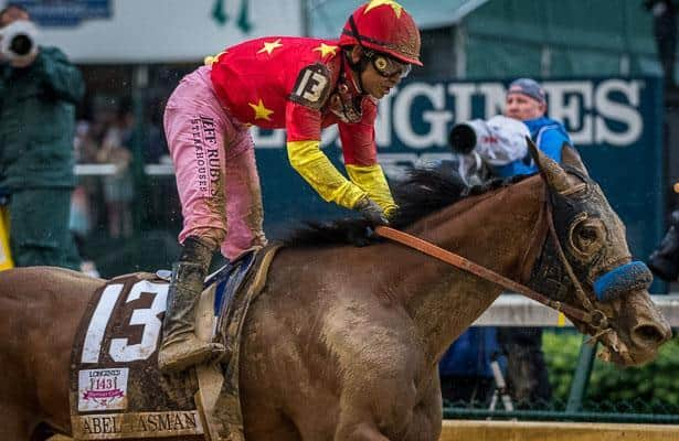 Kentucky Oaks Day in Photos Gloomy Weather Sunny Spirits