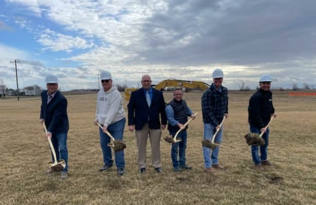 Horseshoe Indianapolis breaks ground on community center