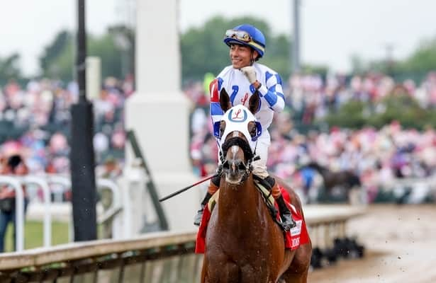 Jose Ortiz gets 3,000th win at Churchill Downs