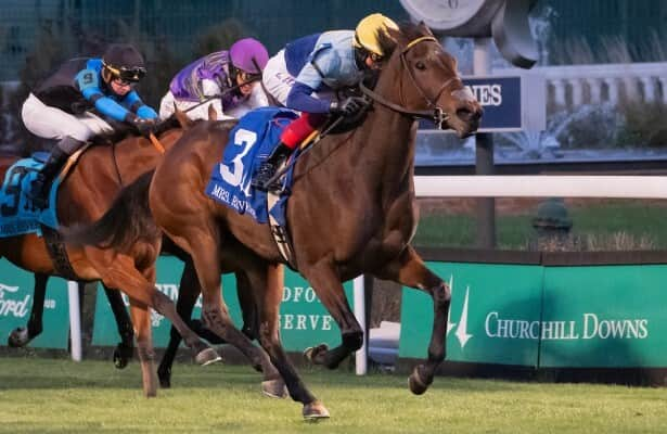 Churchill Downs: Kehoe Beach breaks through in Mrs. Revere