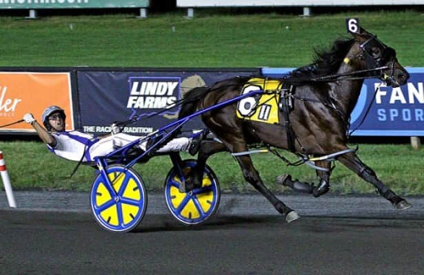 Legendary Hanover sets stakes record in Meadowlands Pace