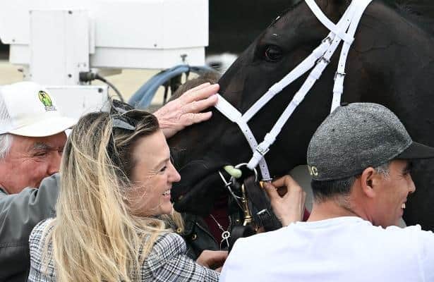 Barn Tour: Up-and-coming Green brings 35 to Saratoga