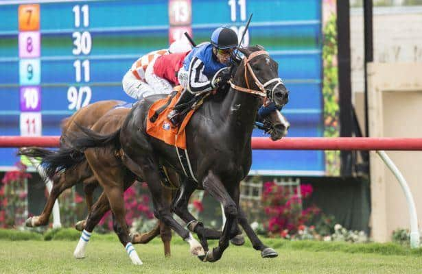 Restrainedvengence pulls off 11-1 upset in Del Mar's Oceanside Stakes