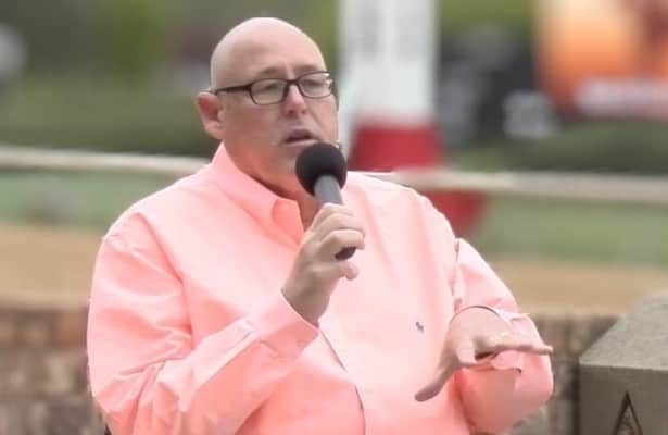 Former Oaklawn caller Vic Stauffer will fill in at Lone Star