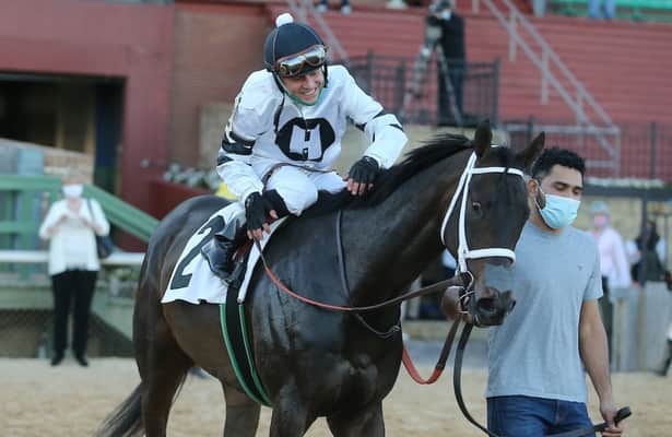 Indiana Oaks could fill a blank on venerable rider's record
