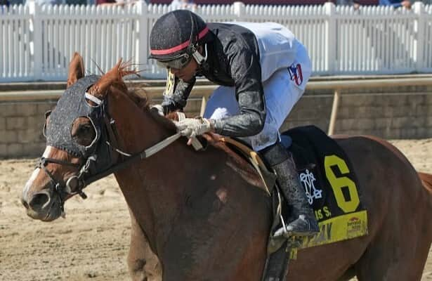 Head to Head: See opposing outlooks on the Delaware Oaks